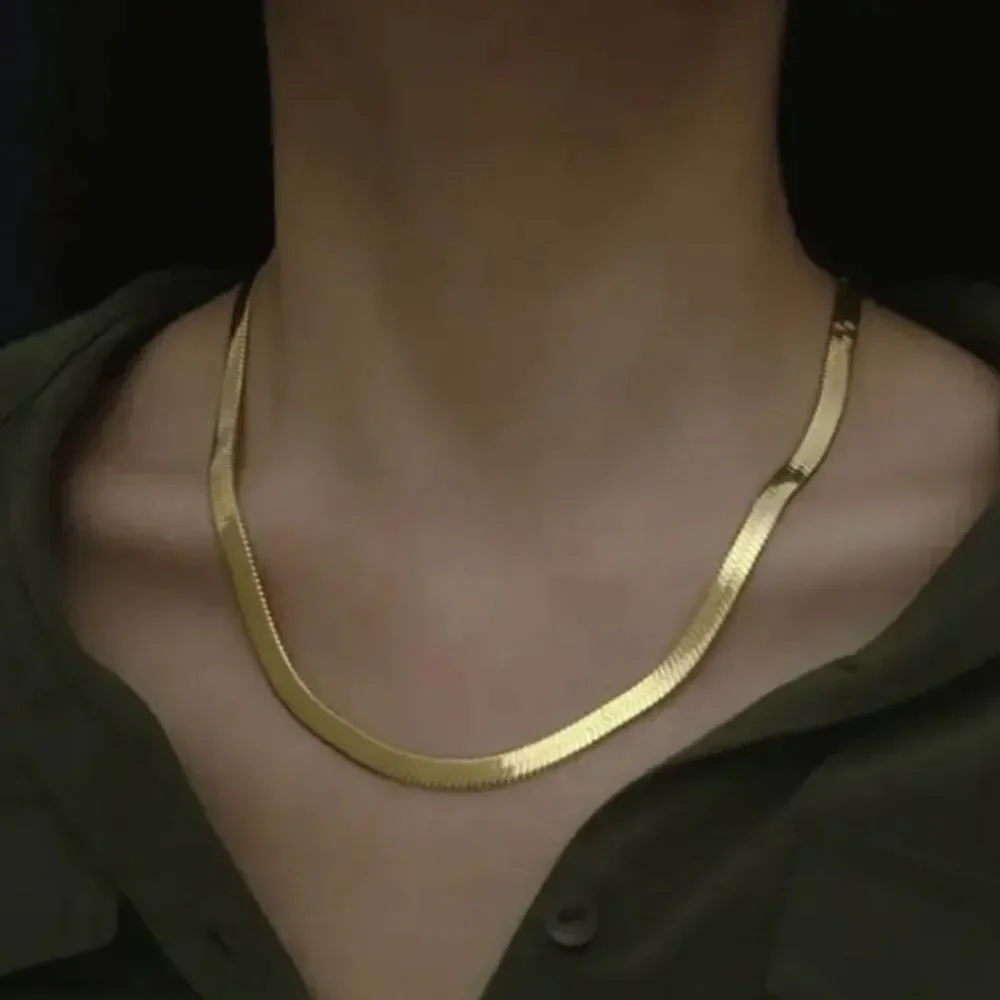 Herringbone 4mm golden necklace